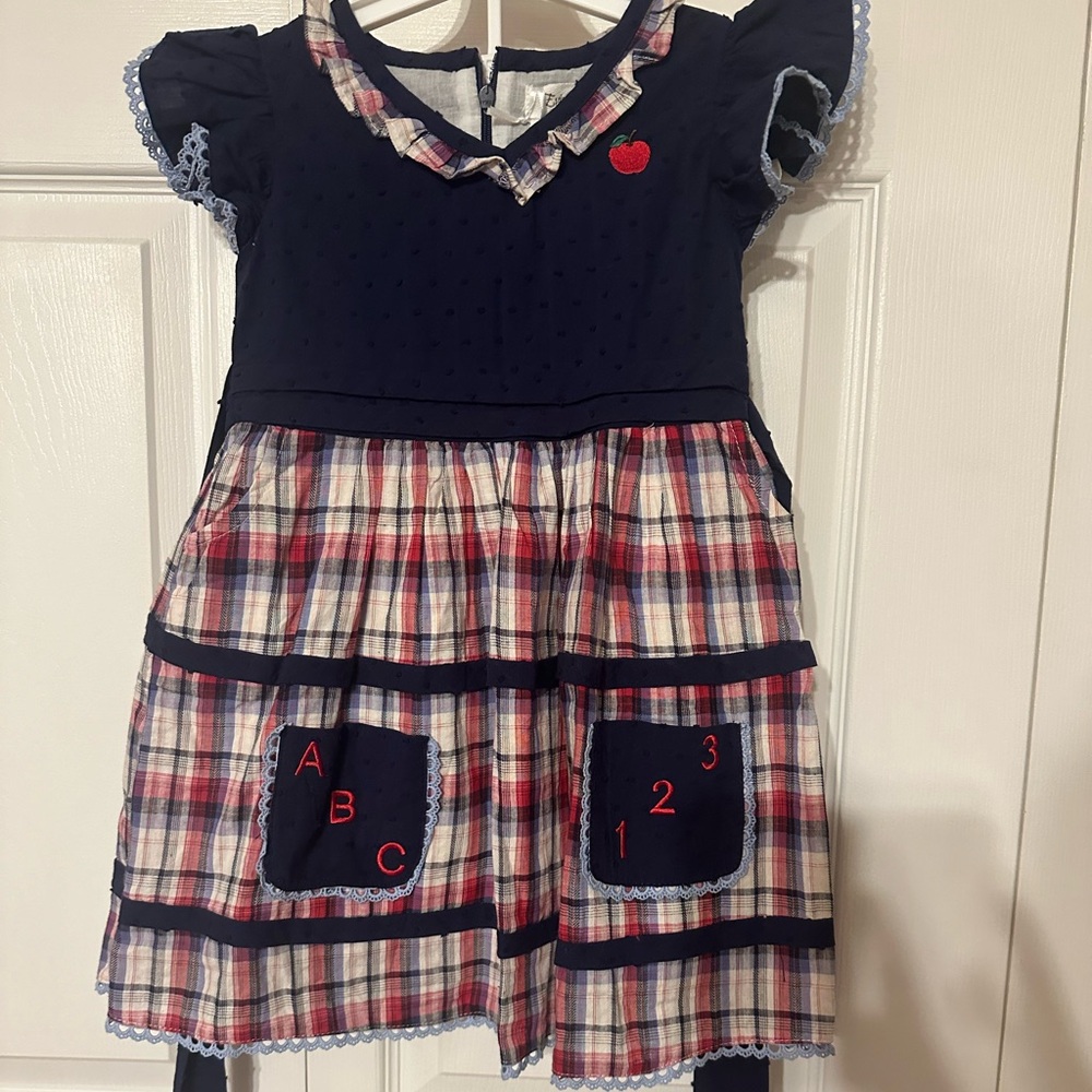 Evie’s Closet size 4 NWT dress and shorts